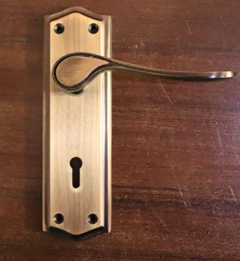 Union 2lever locksets with scroll design zinc handle 2L-Z100-05-95-PB - Alibhai Shariff Direct